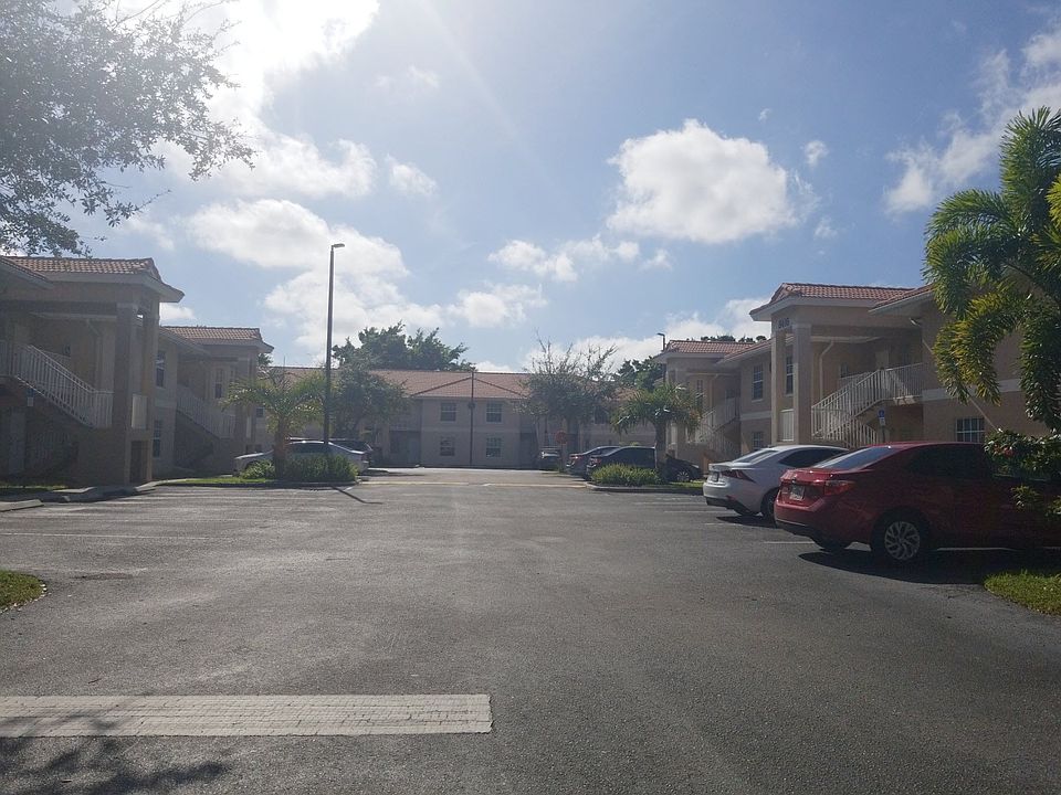 2nd image of 8358 Bernwood Cove Loop