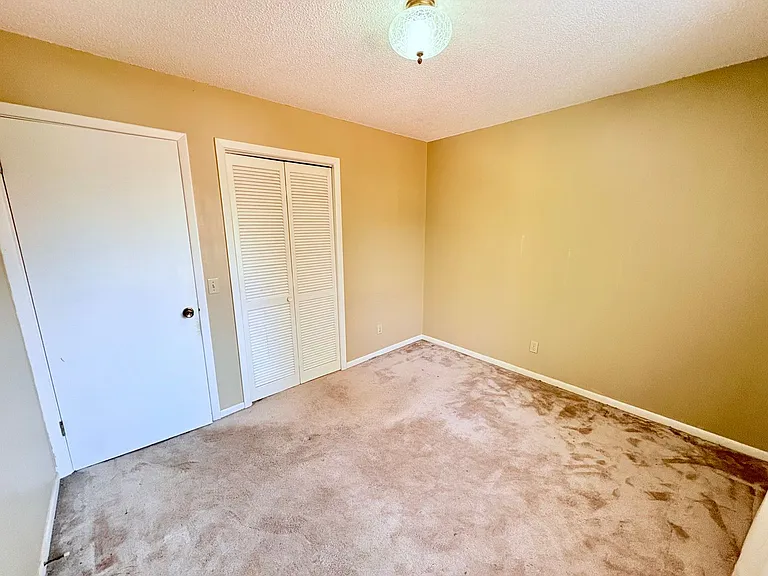101 Knight Cir — Photo 9