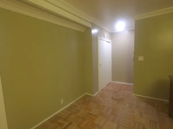 2 Fordham Hill Oval image 20 of 23