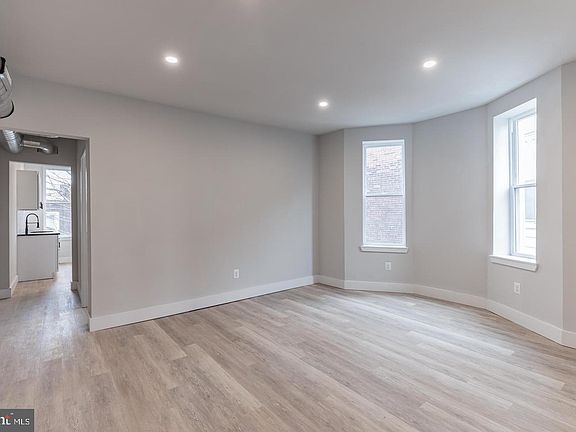 5th image of 1512 S 58th St Unit 2