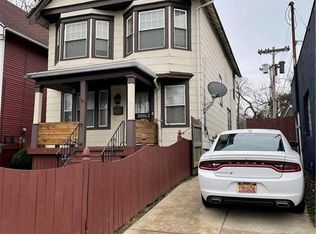 565 Forest Ave, Buffalo, NY