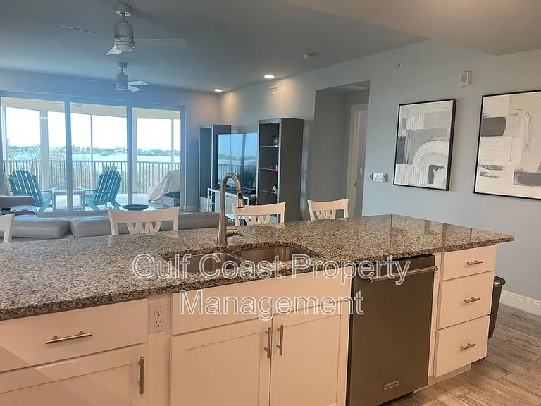 260 Hidden Bay Dr #401 — Photo 8