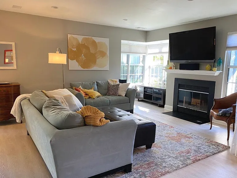 15 Andover Pl — Photo 5