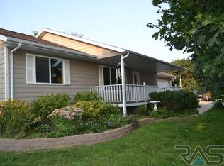 408 Kringen Ave, Baltic, SD 57003