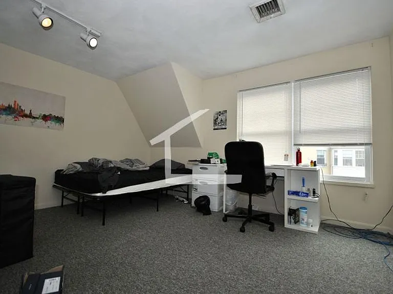 129 Glenville Ave #4 — Photo 13