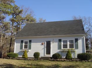 531 Cotuit Rd, Mashpee, MA 02649