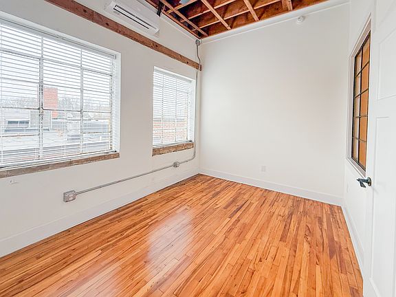 5th image of 136 E Main St #4