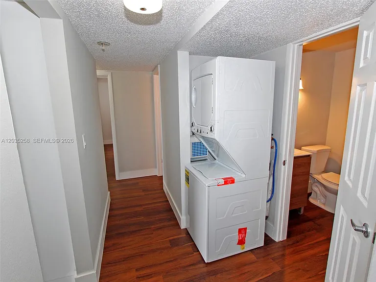 9411 SW 4th St #308 — Photo 12