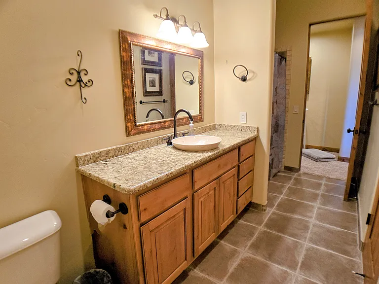 2394 W Valley View Dr #2 — Photo 10
