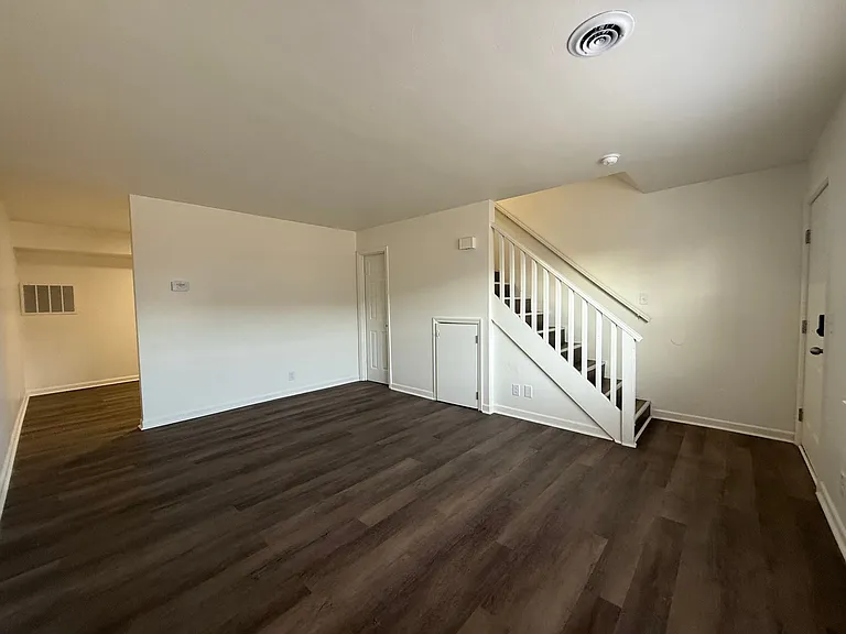 Cypress Townhomes — Photo 7