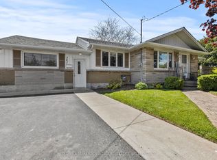 302 Main St E, Grimsby, ON L3M 1P8