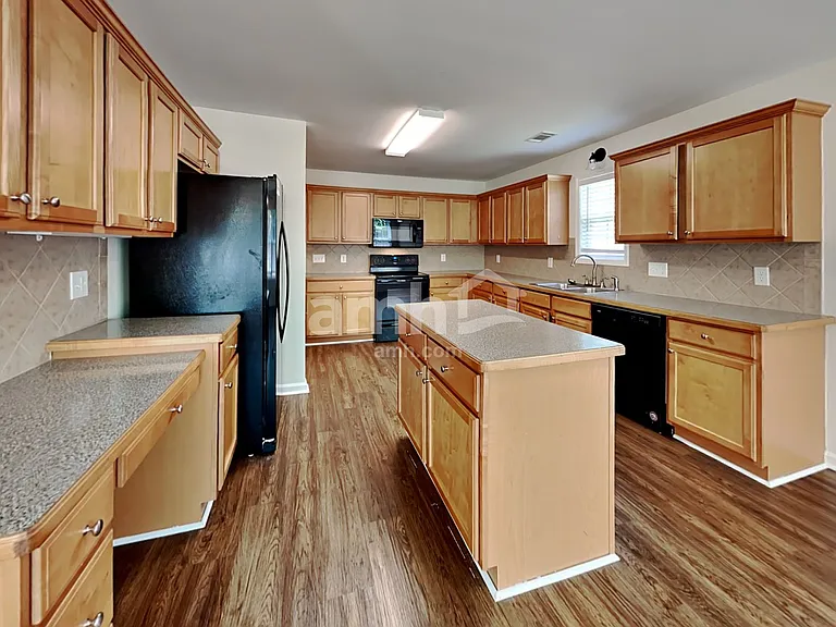 6250 Mulberry Park Dr — Photo 3