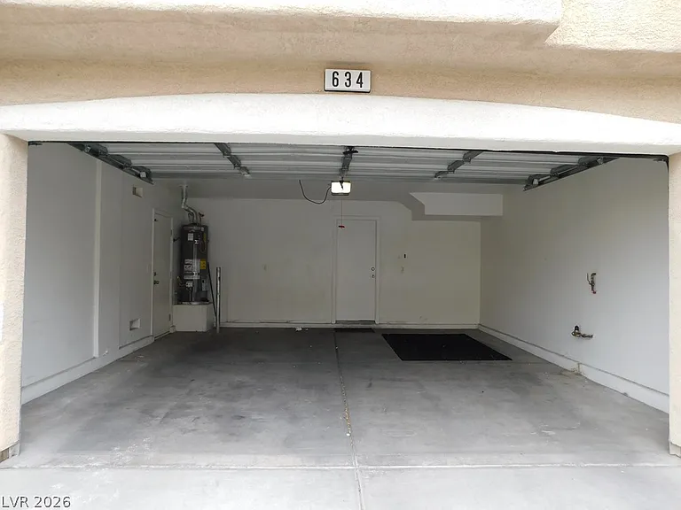 634 Bald Hill Ct — Photo 42