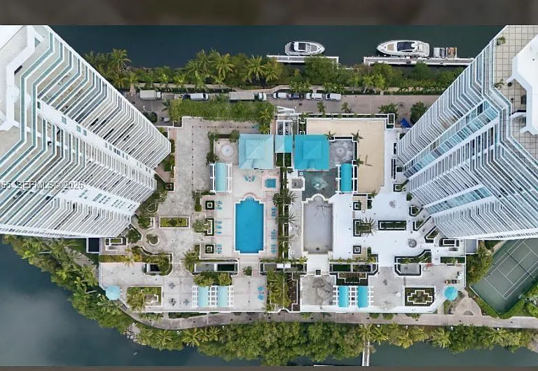 16500 Collins Ave #1856 — Photo 2