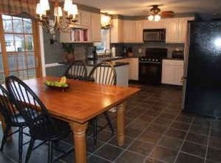 143 Viceroy Rd, Warwick, RI 02886