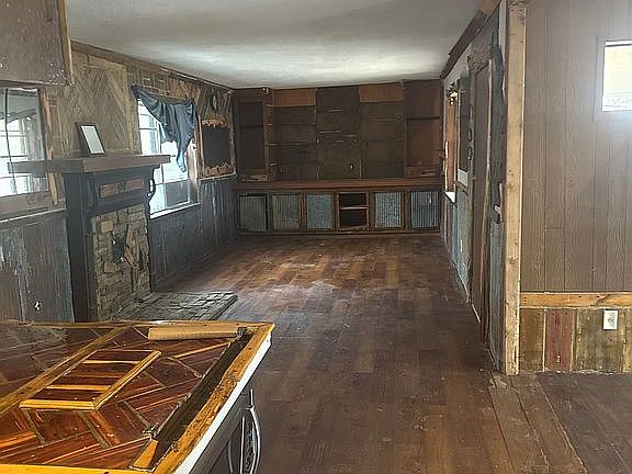 3rd image of 5360 New Chapel Rd