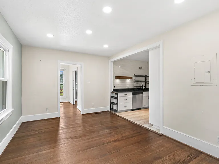 2579 US Highway 13 N — Photo 17