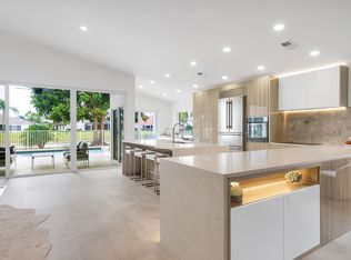 10184 Sunset Bend Dr, Boca Raton, FL 33428