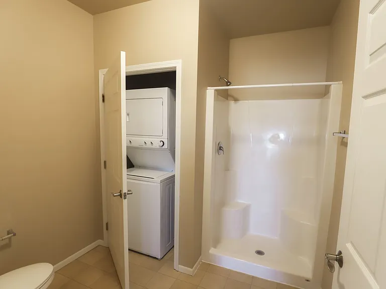 Burlington Apartments — Photo 6