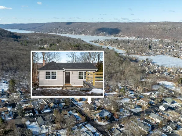 11 Oakwood Avenue, Greenwood Lake, NY 10925