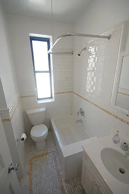 Rented by City Connections Realty | media 4