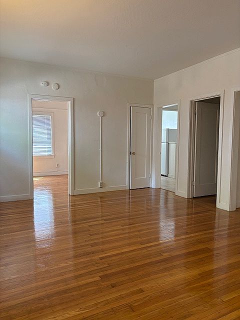 1st image of 817 25th St APT 1G
