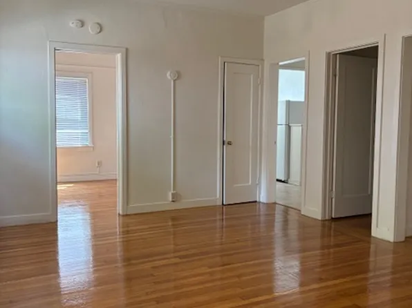 817 25th St APT 1G, Sacramento, CA 95816