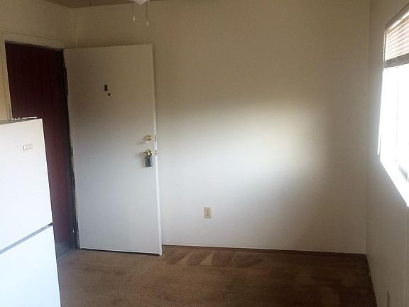 1266 N Sierra A pics2_10142016