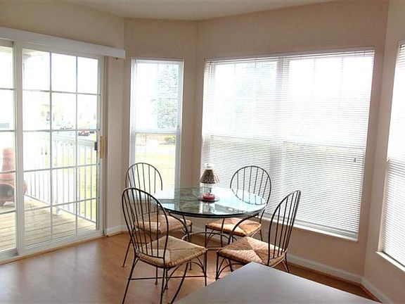 5th image of 9168 Yarmouth Dr