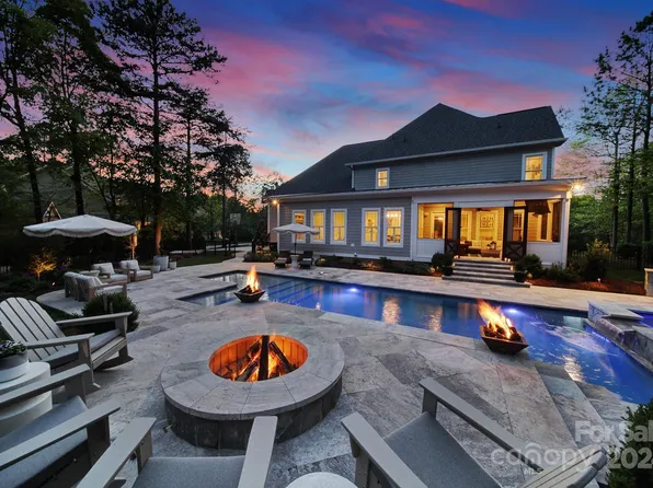 151 Alder Springs Ln, Mooresville, NC 28117