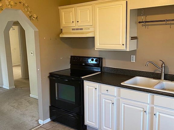 5th image of 320 Arch St Lot 22