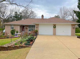 908 Baffy Dr, Mountain Home, AR 72653