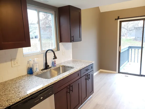 13316 W 109th Ter, Overland Park, KS 66210