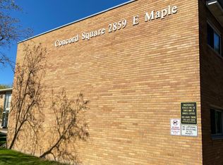 2859 E Maple Rd APT 19, Birmingham, MI 48009