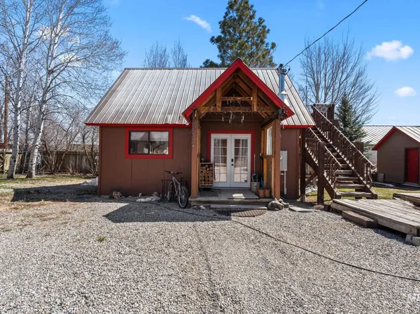 301 Garnet Ave E, Fairfield, ID 83327