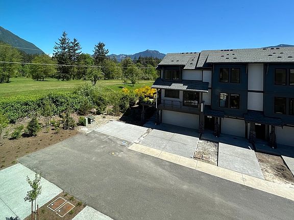 Mountain Views from Front Bedroom