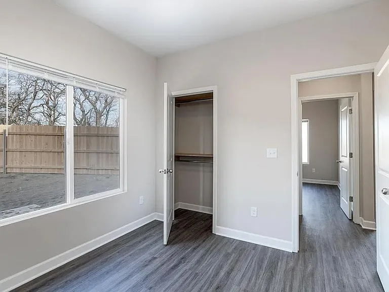 2346 E Cheyenne Ct — Photo 18
