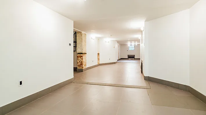 Rented by Nooklyn NYC LLC | media 27