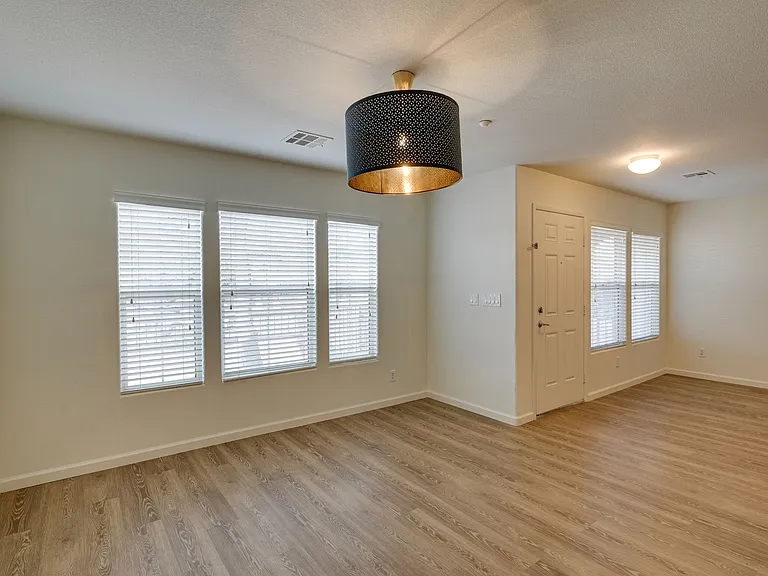 3191 Mist Effect Ave — Photo 4