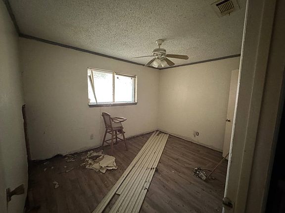 4th image of 913 N 7th St
