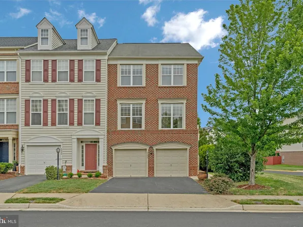43238 Highgrove Ter, Ashburn, VA 20148