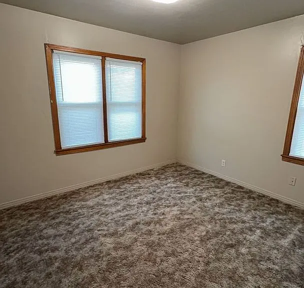 2801 E Maple Ave — Photo 3