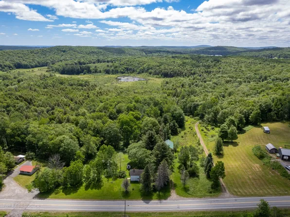 1720 Crosstown Hwy, Lakewood, PA 18439