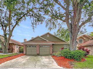 1876 Springbush Ln, Clearwater, FL 33763