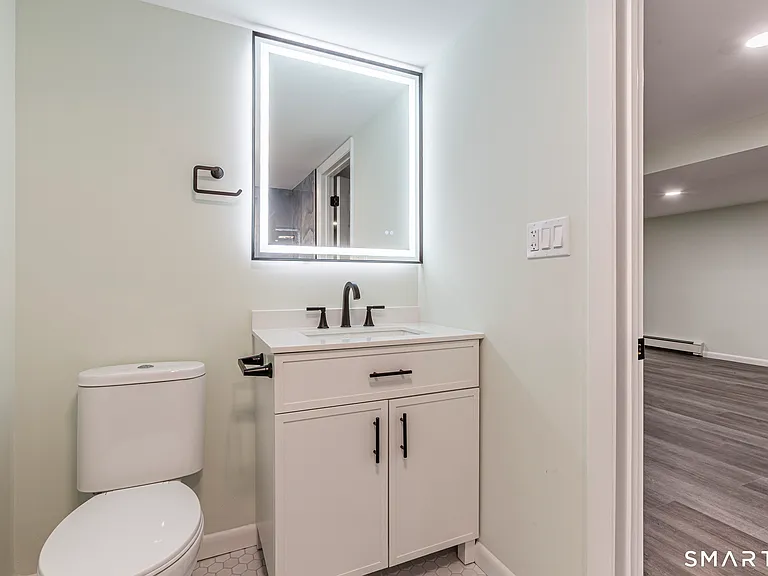 26 Kelly Rd — Photo 24