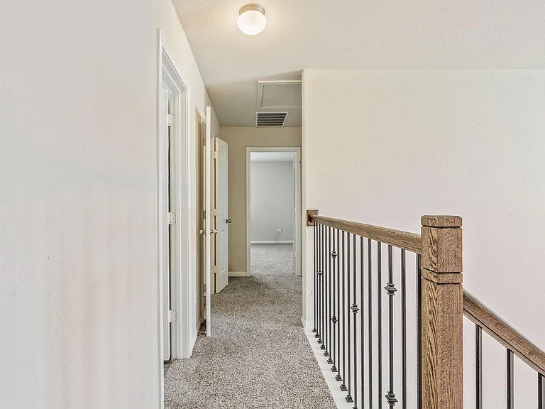 2221 Raider Dr — Photo 33
