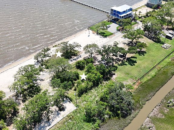 2nd image of 8109 Belle Fontaine Dr