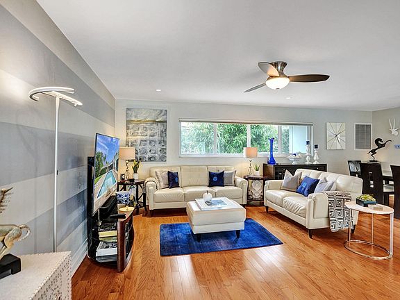 5th image of 2617 NE 33 Street