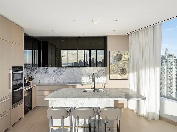 25 West 28th Street image 1 of 11