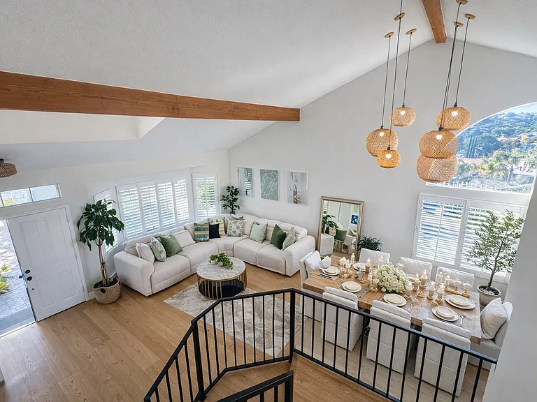 22411 Holly Ct — Photo 3